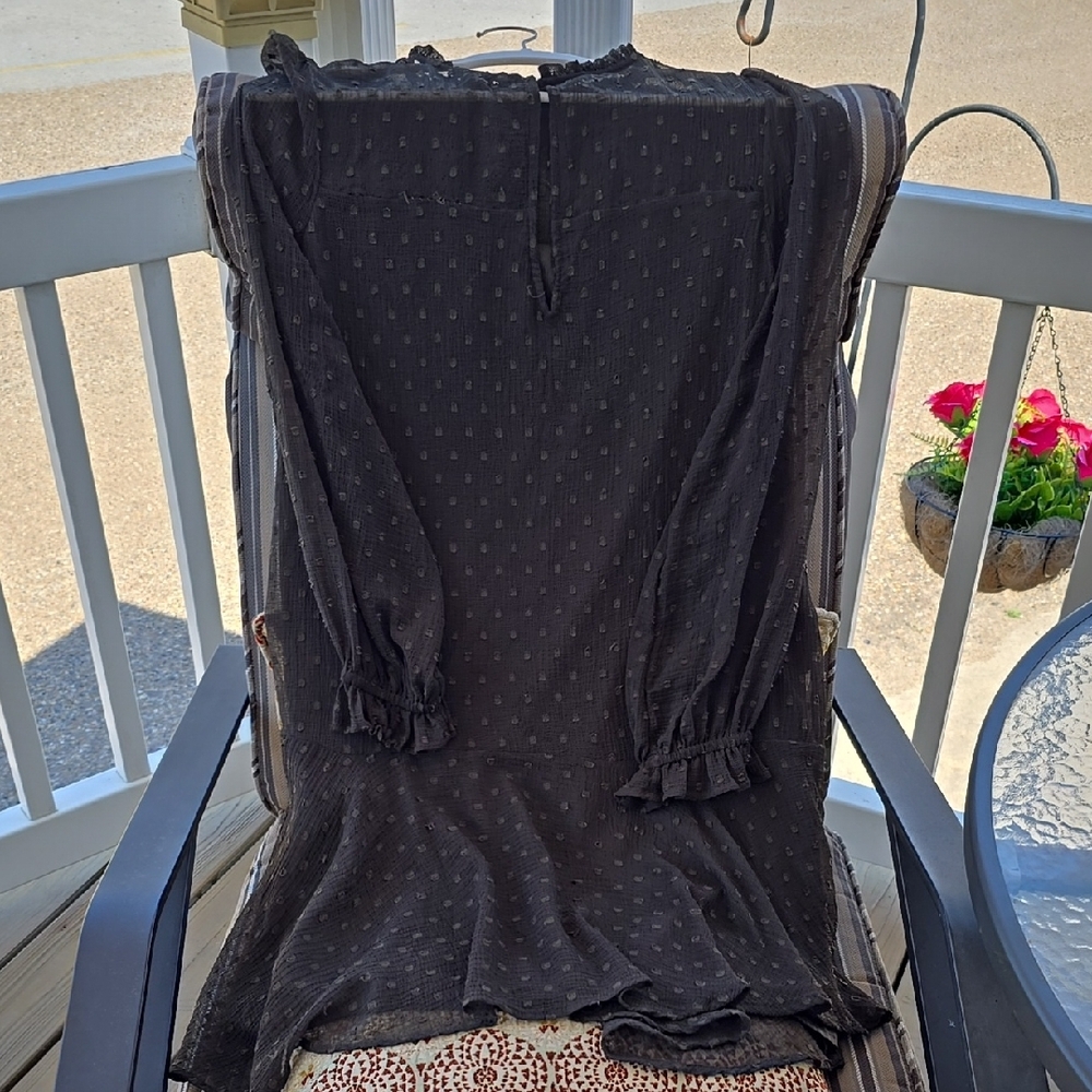 Stylish Black Sheer Top - Picture 8 of 9